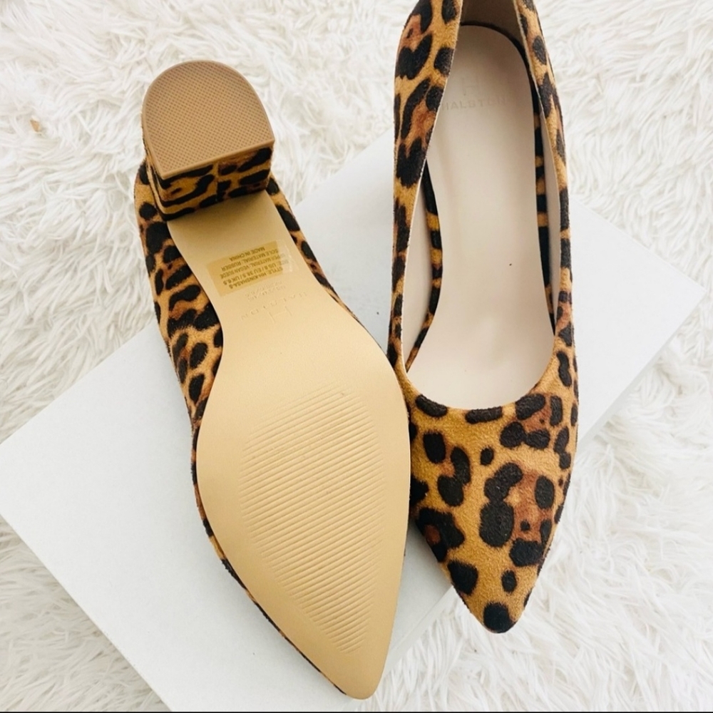 Halston Kinshasa Leopard Pumps